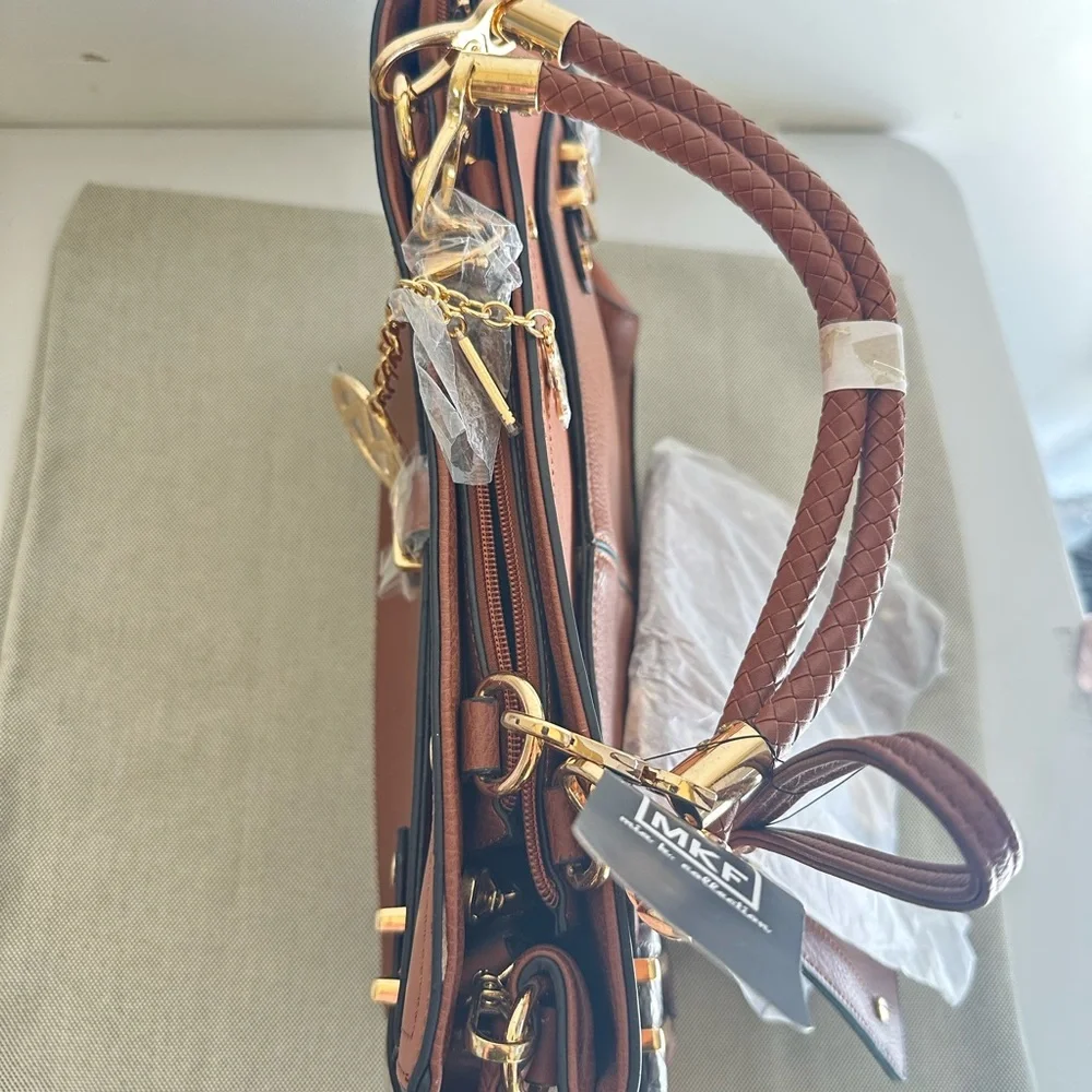 NWT MIA K. Collection Women's Leather Brown Handbag/Crossbody with Wristlet - Picture 6 of 15